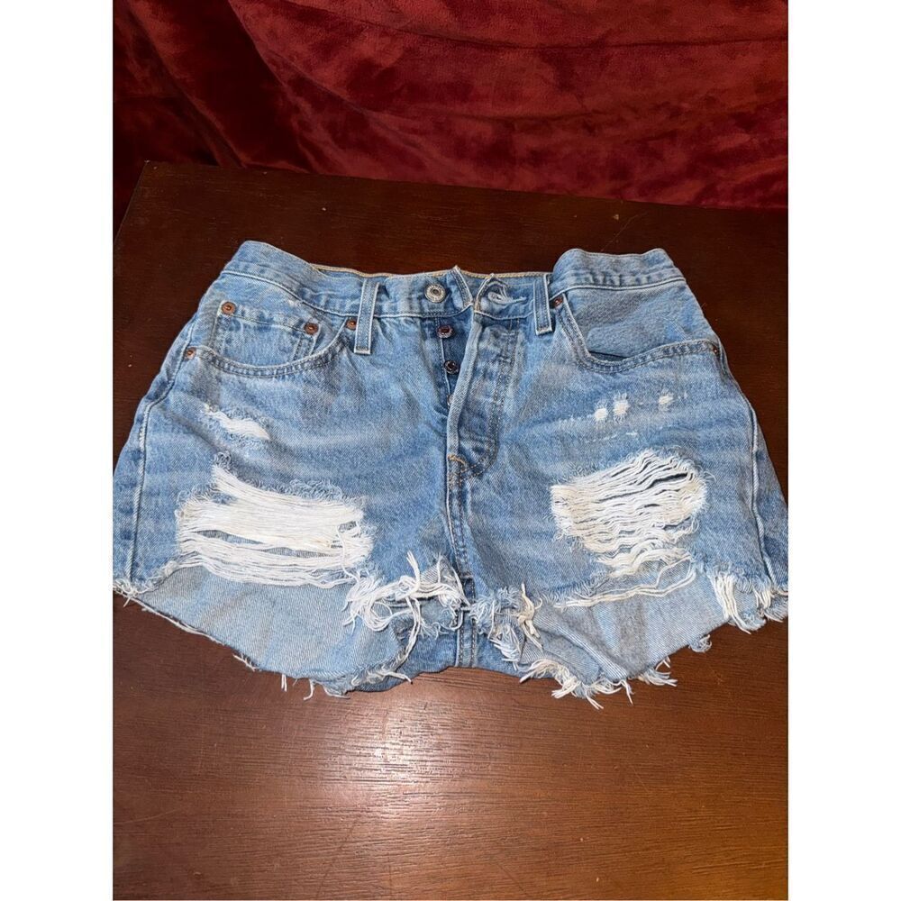 Levi’s 501 cut off shorts size 27W